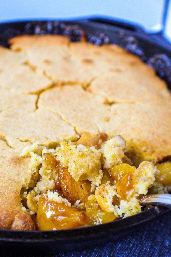 peach cornbread skillet cobbler