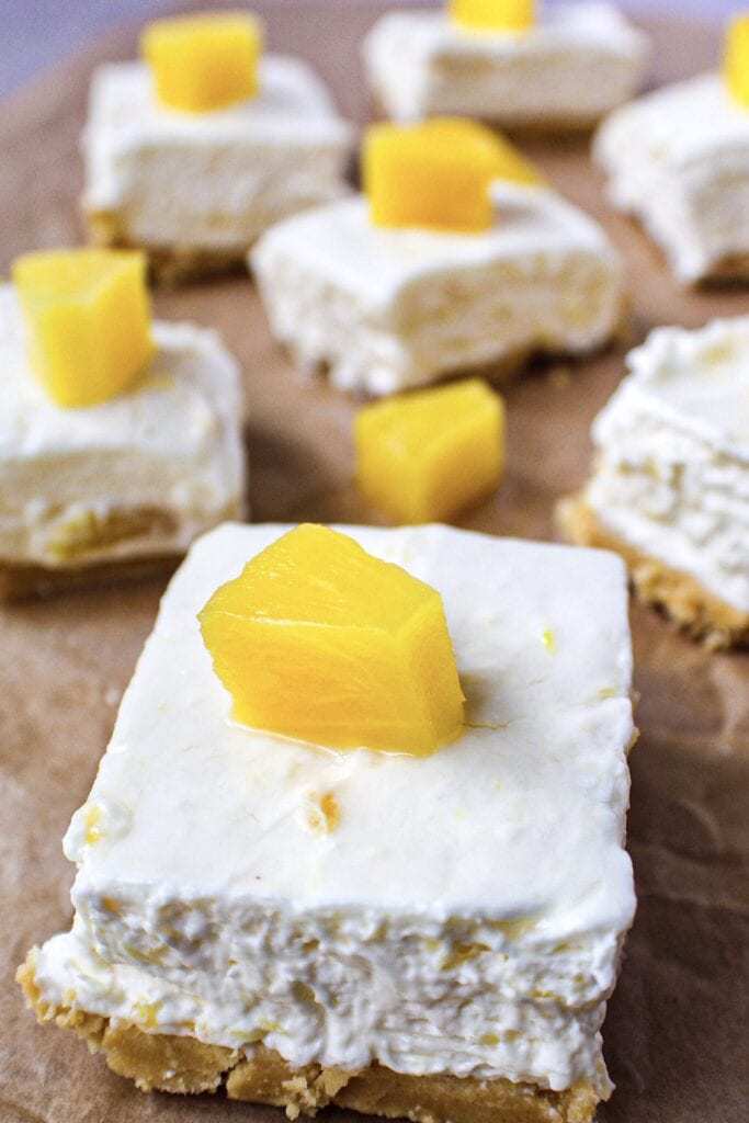 pineapple cheesecake bars