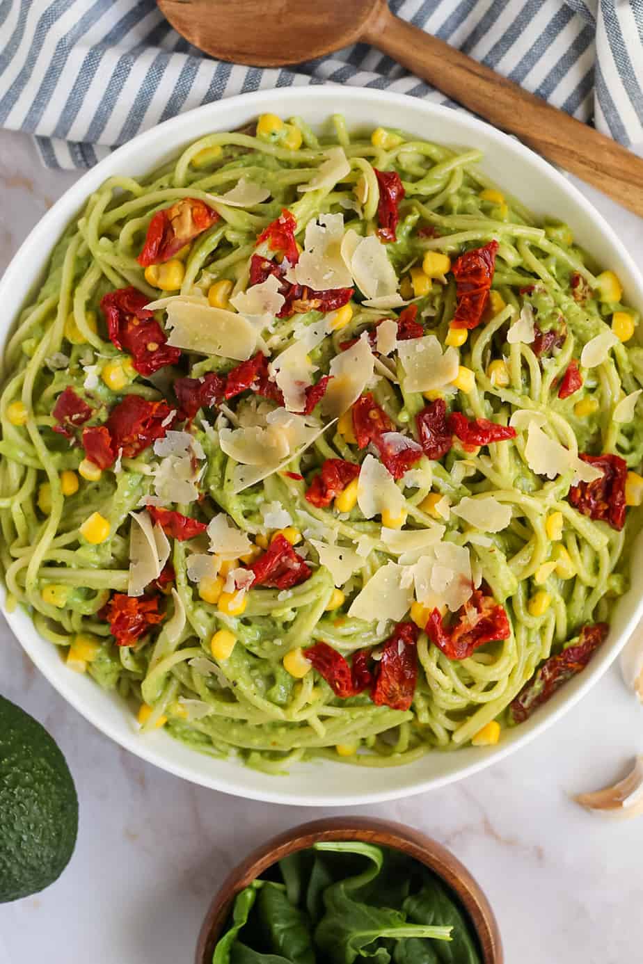 Creamy Avocado Pasta with Corn and Sun-dried Tomatoes | Recipe Cart