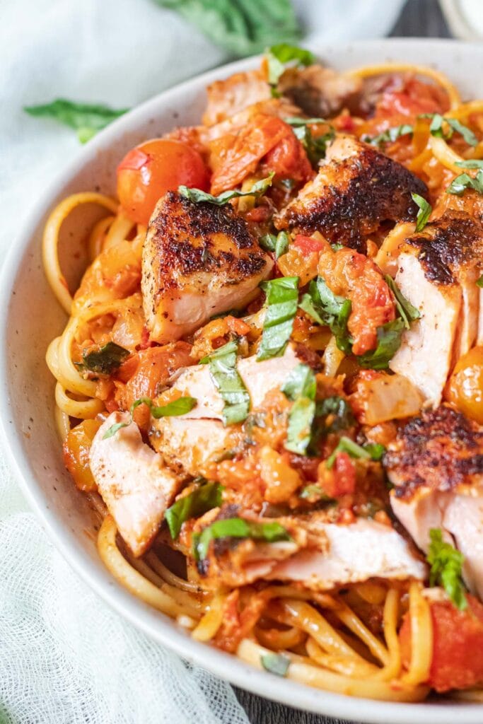 Blackened Salmon Pasta with Tomato Cream Sauce - Pink Owl Kitchen